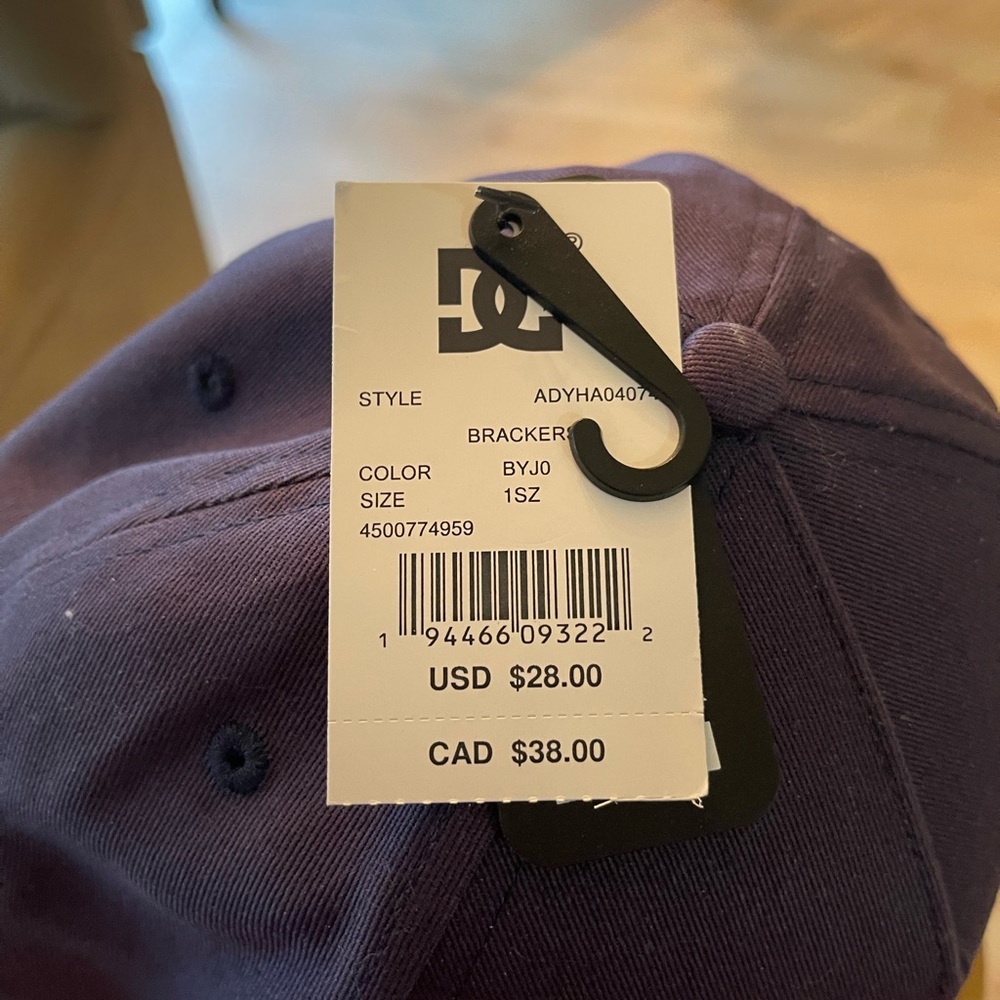 New DC Flat brim SnapBack hat (Purple/Brown)